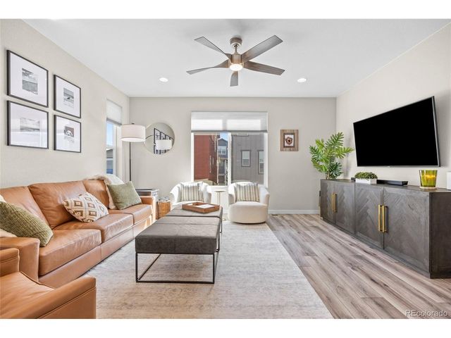 8867 Delacorte St, Highlands Ranch, CO 80129