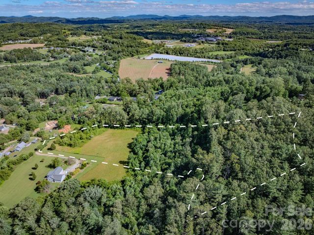 000 Rocky Hill Drive 5 & 7, Hendersonville, NC 28792
