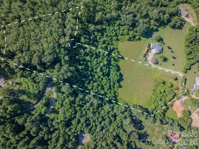 000 Rocky Hill Drive 5 & 7, Hendersonville, NC 28792