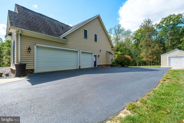 909 HANCOCK DR, Ruckersville, VA 22968