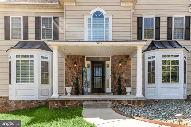 909 HANCOCK DR, Ruckersville, VA 22968