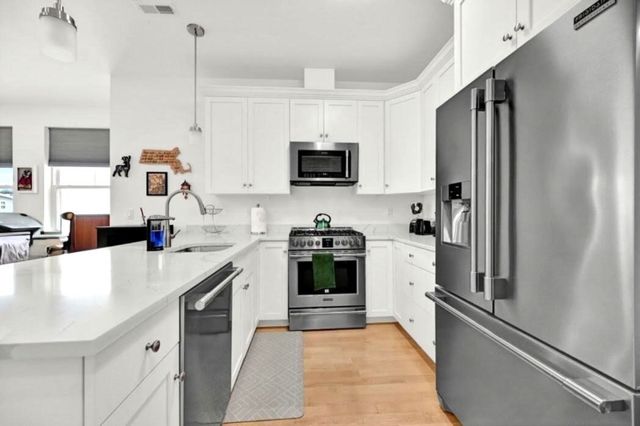 254 Spencer Ave. 5, Chelsea, MA 02150