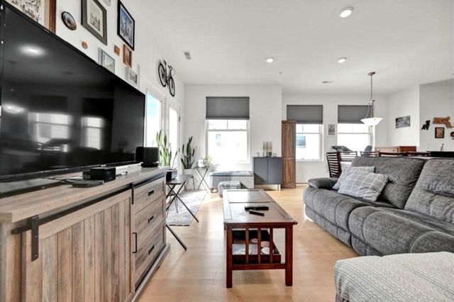 254 Spencer Ave. 5, Chelsea, MA 02150