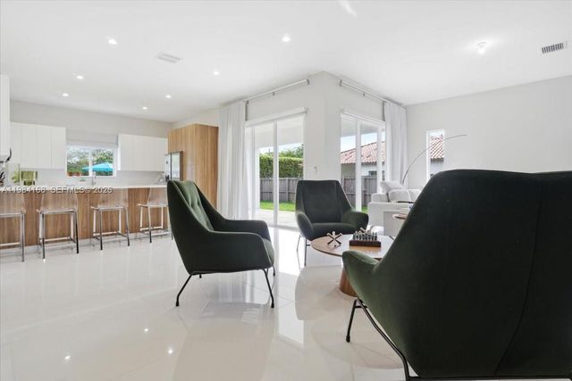 21205 Ingraham Ave Rd, Cutler Bay, FL 33189