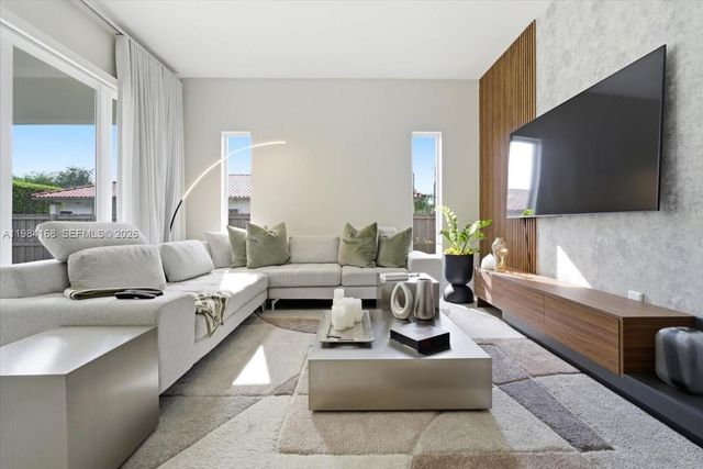 21205 Ingraham Ave Rd, Cutler Bay, FL 33189