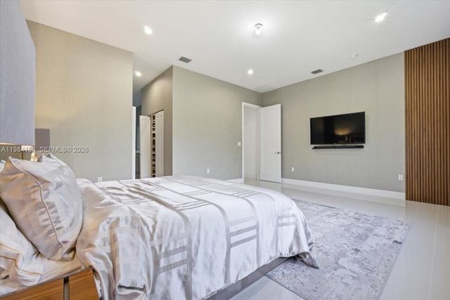 21205 Ingraham Ave Rd, Cutler Bay, FL 33189