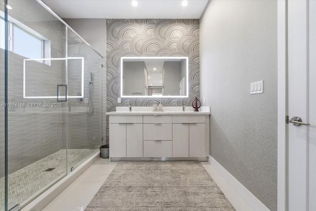 21205 Ingraham Ave Rd, Cutler Bay, FL 33189