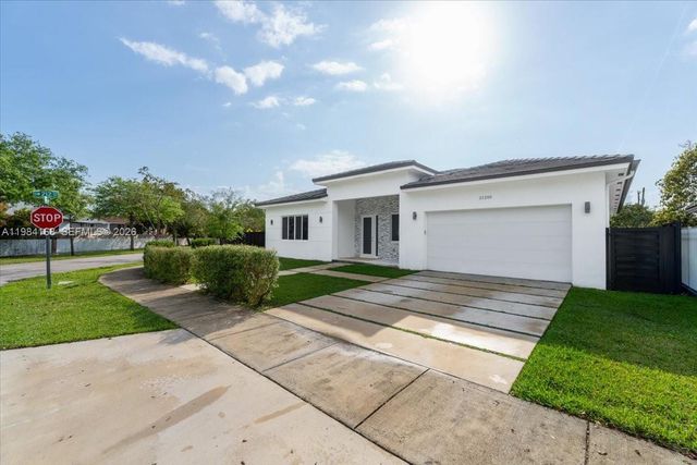 21205 Ingraham Ave Rd, Cutler Bay, FL 33189