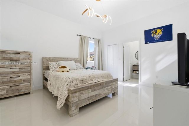 21205 Ingraham Ave Rd, Cutler Bay, FL 33189