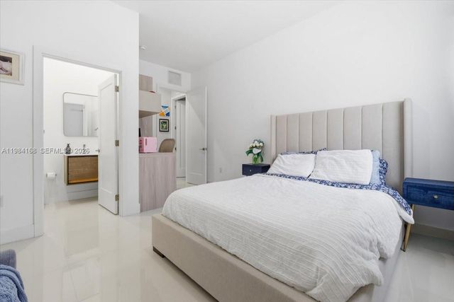 21205 Ingraham Ave Rd, Cutler Bay, FL 33189