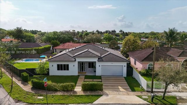 21205 Ingraham Ave Rd, Cutler Bay, FL 33189