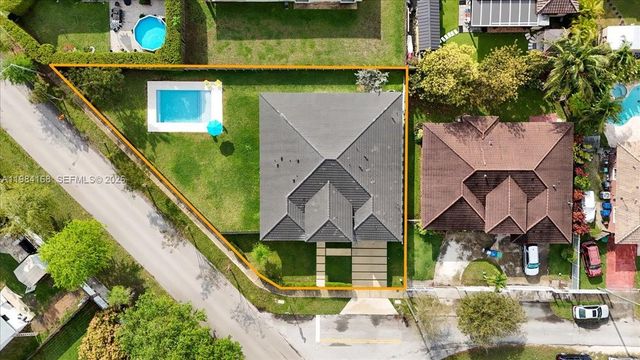 21205 Ingraham Ave Rd, Cutler Bay, FL 33189