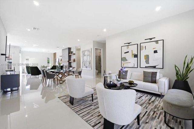 21205 Ingraham Ave Rd, Cutler Bay, FL 33189