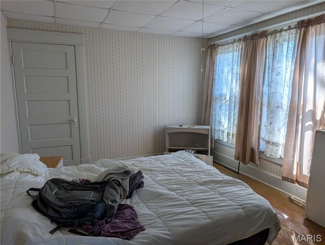 1252 State Street, Alton, IL 62002