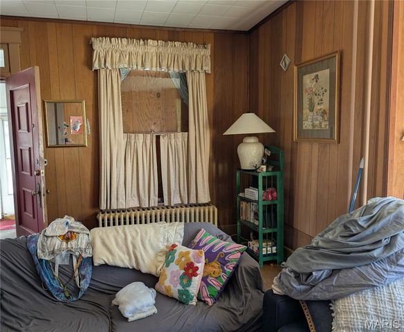 1252 State Street, Alton, IL 62002