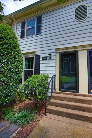 702 Fox Ridge Dr, Brentwood, TN 37027
