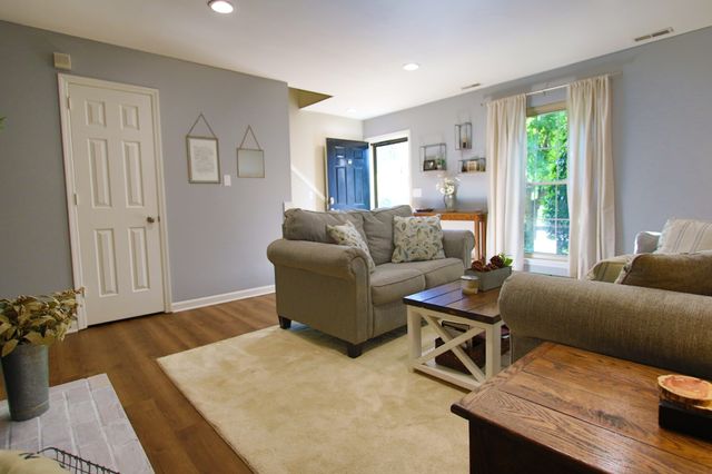 702 Fox Ridge Dr, Brentwood, TN 37027