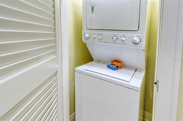915 SEASIDE DRIVE 312, Weeks 16-17, Sarasota, FL 34242