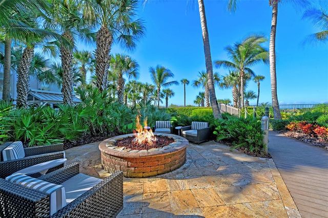 915 SEASIDE DRIVE 312, Weeks 16-17, Sarasota, FL 34242