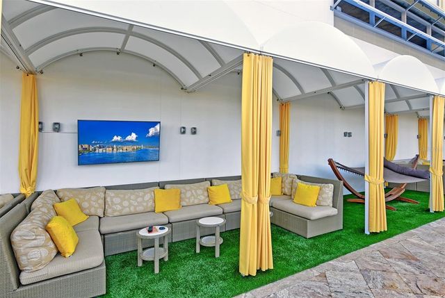 915 SEASIDE DRIVE 312, Weeks 16-17, Sarasota, FL 34242