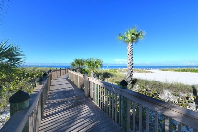 915 SEASIDE DRIVE 312, Weeks 16-17, Sarasota, FL 34242