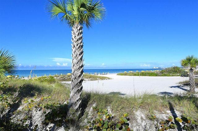 915 SEASIDE DRIVE 312, Weeks 16-17, Sarasota, FL 34242