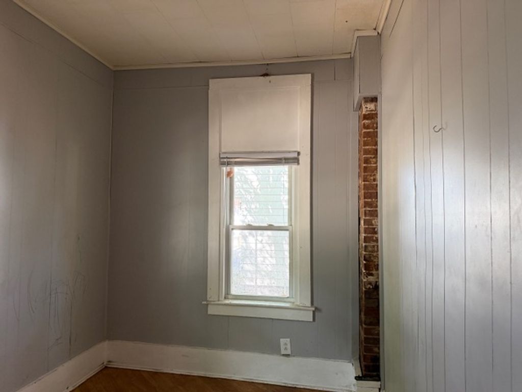 Image 19 of property listing at 718 Harrison Street, Mt Vernon, IL 62864