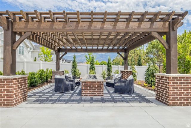 1649 W PHEASANT MEADOW DR, Kaysville, UT 84037