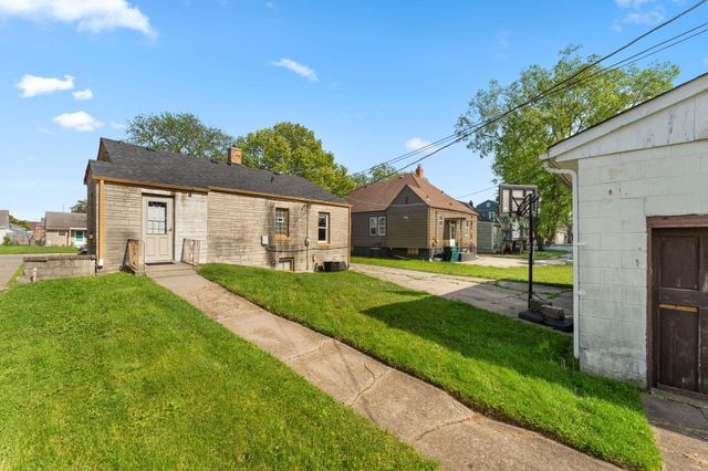 7346 Alexander Avenue, Hammond, IN 46323