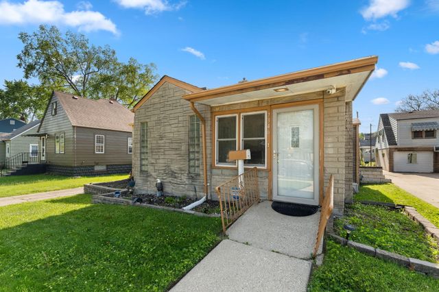 7346 Alexander Avenue, Hammond, IN 46323
