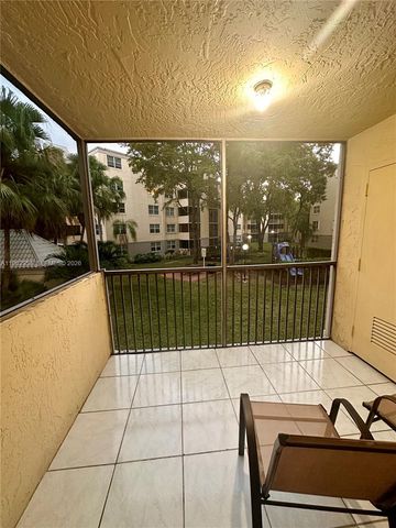 8235 Lake Dr 204, Doral, FL 33166