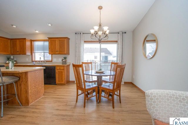 2223 Fairbanks Drive, North Mankato, MN 56003