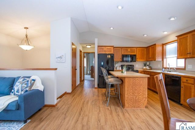 2223 Fairbanks Drive, North Mankato, MN 56003