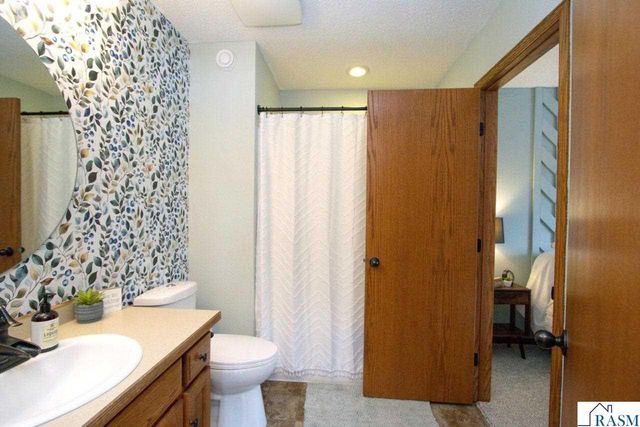 2223 Fairbanks Drive, North Mankato, MN 56003