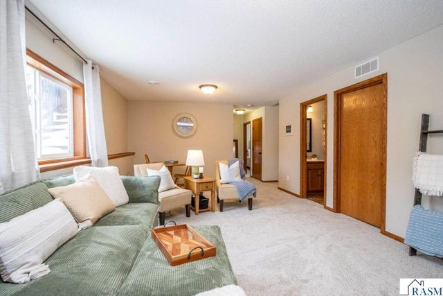 2223 Fairbanks Drive, North Mankato, MN 56003