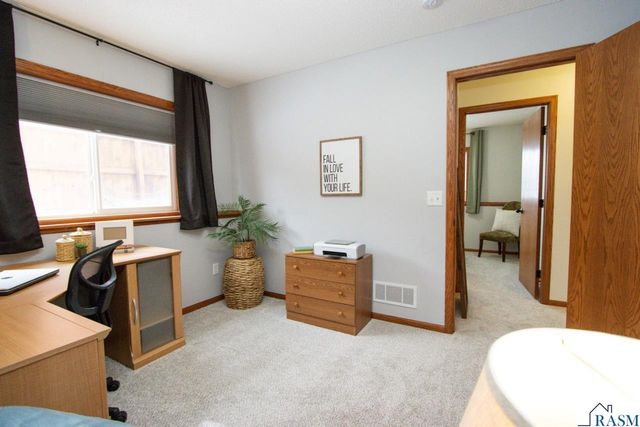 2223 Fairbanks Drive, North Mankato, MN 56003