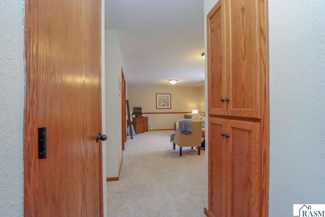 2223 Fairbanks Drive, North Mankato, MN 56003