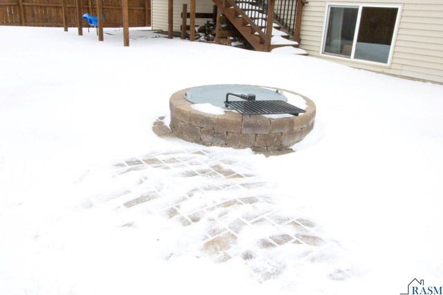 2223 Fairbanks Drive, North Mankato, MN 56003