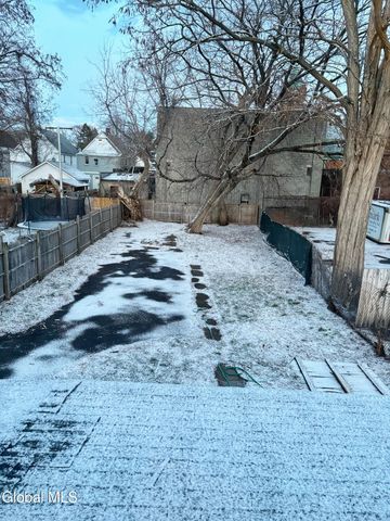 1133 Cutler Street, Schenectady, NY 12303