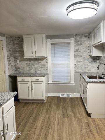 1133 Cutler Street, Schenectady, NY 12303