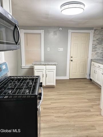 1133 Cutler Street, Schenectady, NY 12303