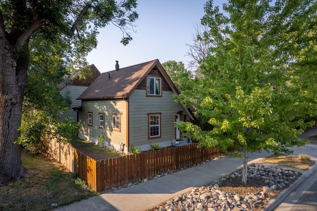 414 W Chinook Street, Livingston, MT 59047 photo 1