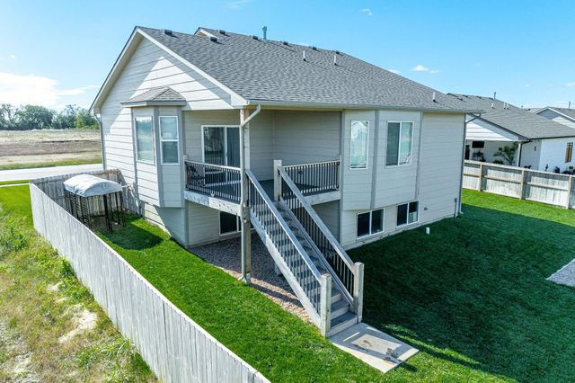 5410 W 46th St S, Wichita, KS 67215