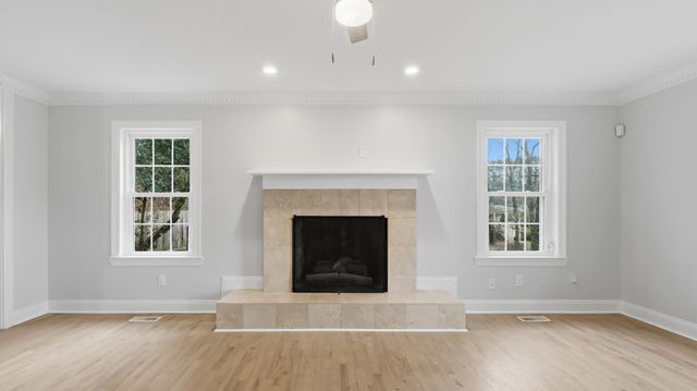 4917 Shoreline Dr, Chattanooga, TN 37416