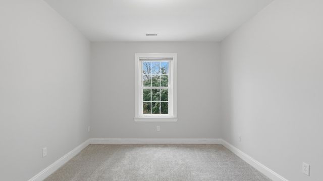 4917 Shoreline Dr, Chattanooga, TN 37416