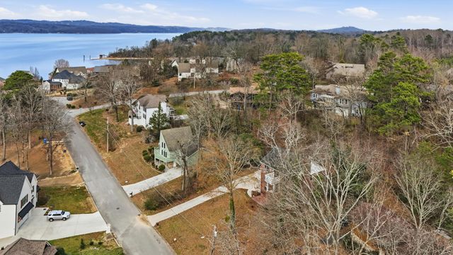 4917 Shoreline Dr, Chattanooga, TN 37416