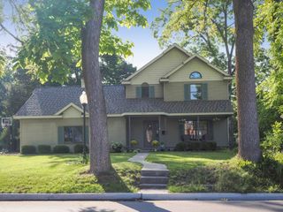 417 N Madison, Traverse City, MI 49684