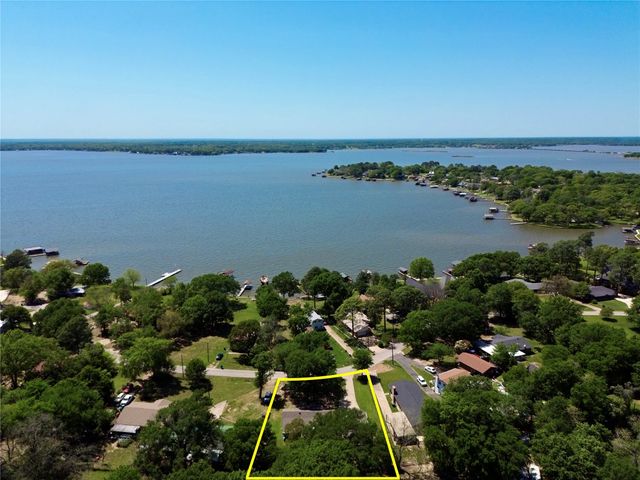 186 Autumn Wood Trail, Gun Barrel City, TX 75156
