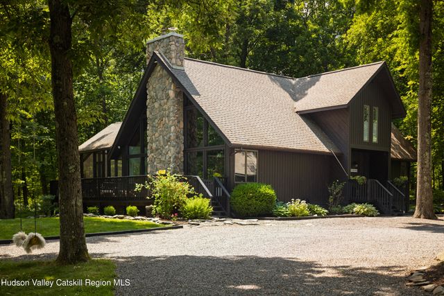 17 Louise Terrace, Rhinebeck, NY 12572