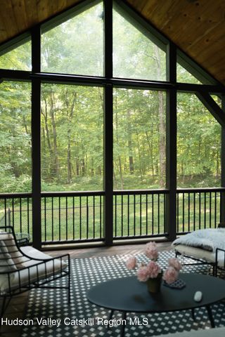 17 Louise Terrace, Rhinebeck, NY 12572
